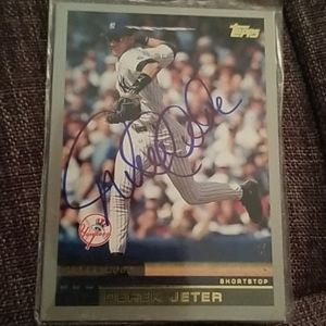 Derek jeter autograph signed card